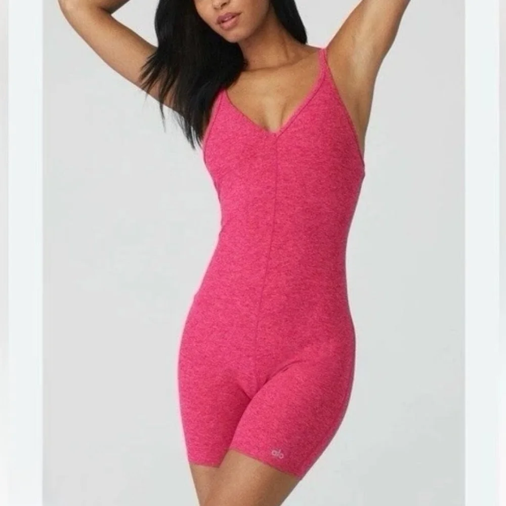 Alo Hot Pink Sleeveless V-Neck Alosoft Suns Out Onesie Romper SM